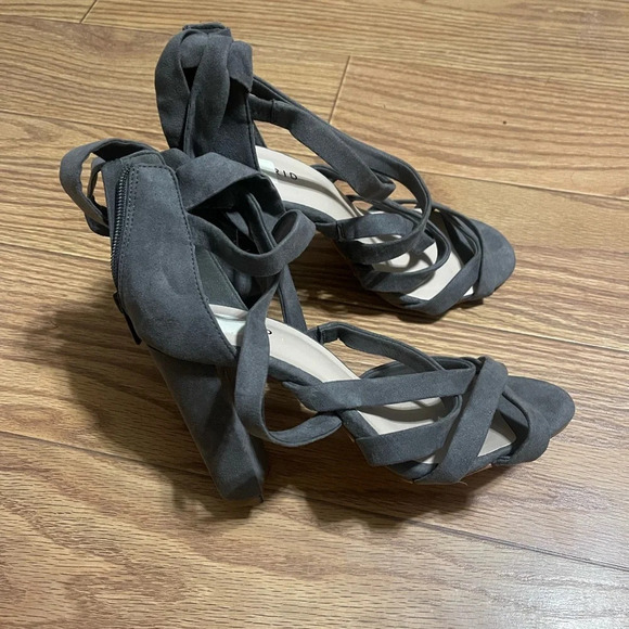 NEW Torrid Heels 8.5 - Picture 1 of 5